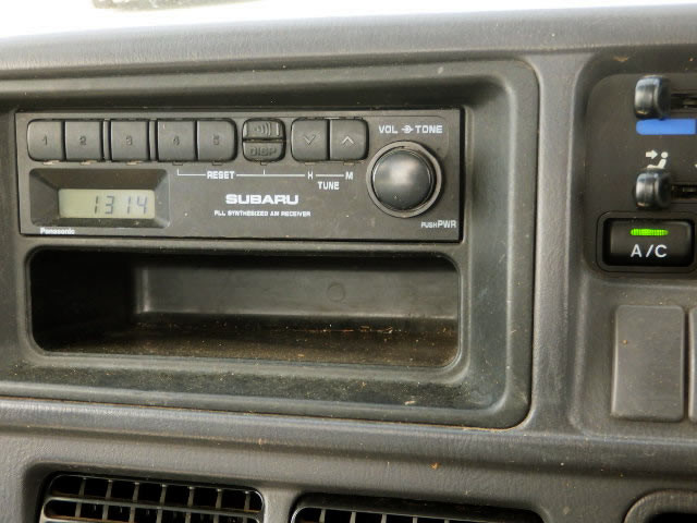 2000 Subaru Sambar TT2 (UW-69b923347a07a)[11]