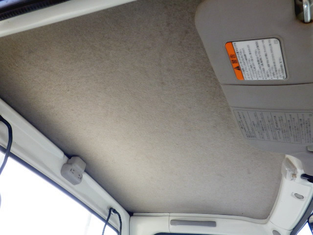 2000 Subaru Sambar TT2 (UW-69b923347a07a)[16]