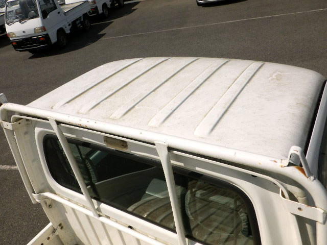 2000 Subaru Sambar TT2 (UW-69b923347a07a)[17]