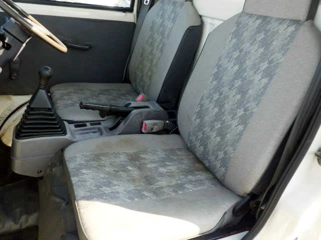 1994 Mitsubishi Minicab Truck U42T (UW-69b3cd4dc599c)[5]