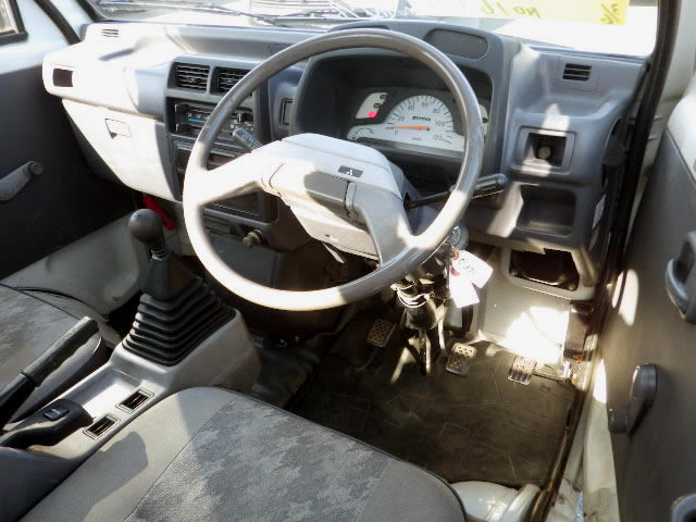 1994 Mitsubishi Minicab Truck U42T (UW-69b3cd4dc599c)[10]