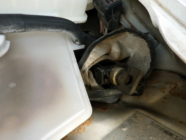 1994 Mitsubishi Minicab Truck U42T (UW-69b3cd4dc599c)[18]