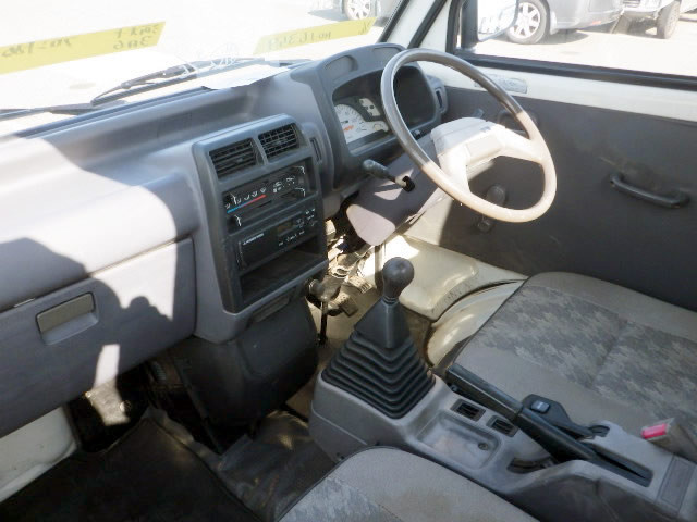 1994 Mitsubishi Minicab Truck U42T (UW-69b3cd4dc599c)[9]