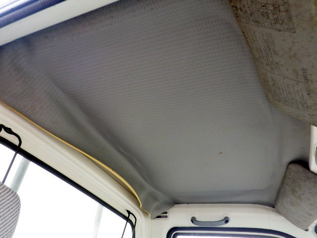 1998 Daihatsu Hijet Truck S100P (UW-69cdc70d19ebd)[16]