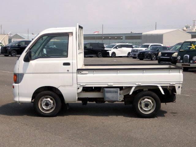 1998 Daihatsu Hijet Truck S100P (UW-69cdc70d19ebd)[3]