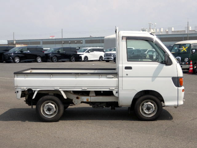 1998 Daihatsu Hijet Truck S100P (UW-69cdc70d19ebd)[2]