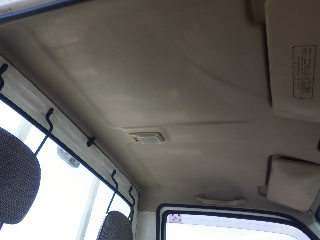 1998 Honda Acty Truck HA3 (UW-69b3d89b5cf49)[16]