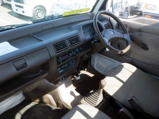 1998 Honda Acty Truck HA3 (UW-69b3d89b5cf49)[9]