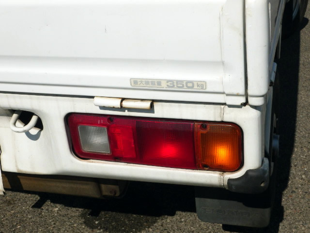 1998 Honda Acty Truck HA3 (UW-69b3d89b5cf49)[29]