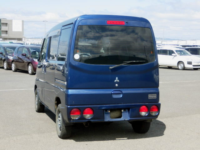 2000 Mitsubishi Town Box U62W (UW-69b929e963069)[1]