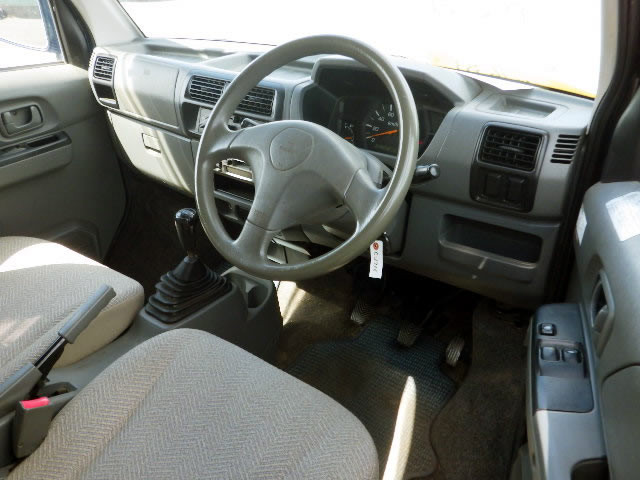 2000 Mitsubishi Town Box U62W (UW-69b929e963069)[10]