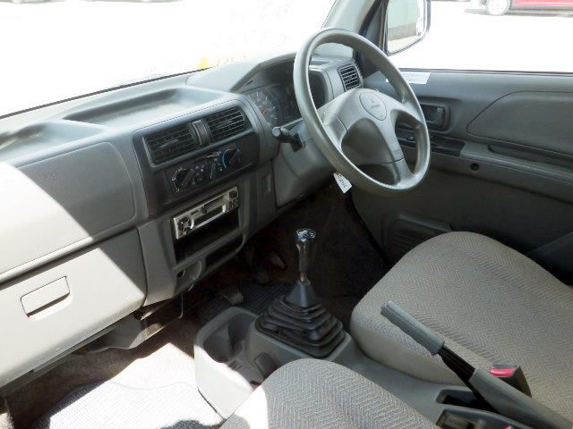 2000 Mitsubishi Town Box U62W (UW-69b929e963069)[9]