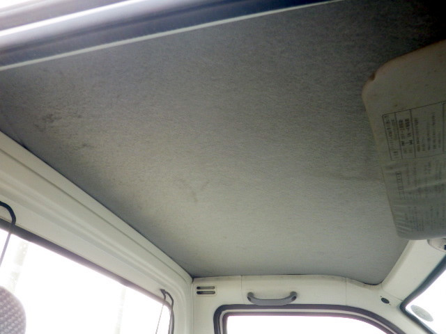 2000 Daihatsu Hijet Truck S210P (UW-69b9311d01ad1)[17]