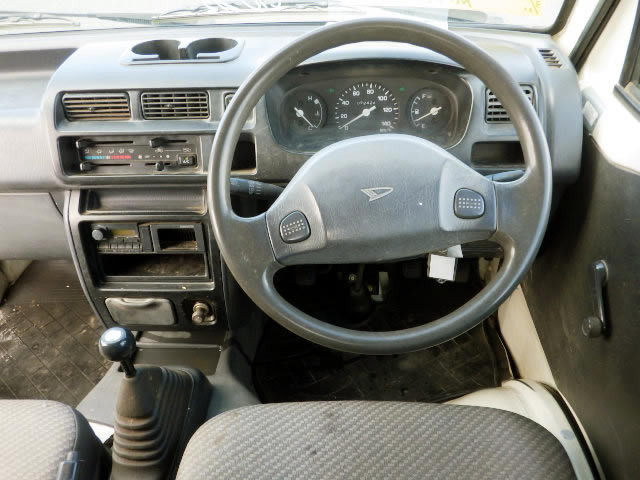 2000 Daihatsu Hijet Truck S210P (UW-69b9311d01ad1)[4]