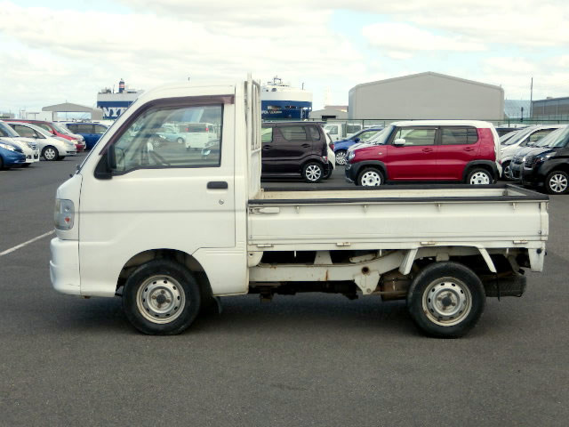 2000 Daihatsu Hijet Truck S210P (UW-69b9311d01ad1)[3]