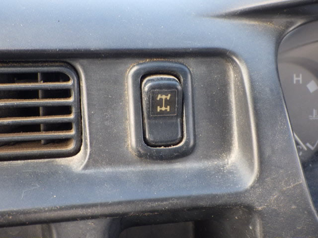 2000 Daihatsu Hijet Truck S210P (UW-69b9311d01ad1)[14]