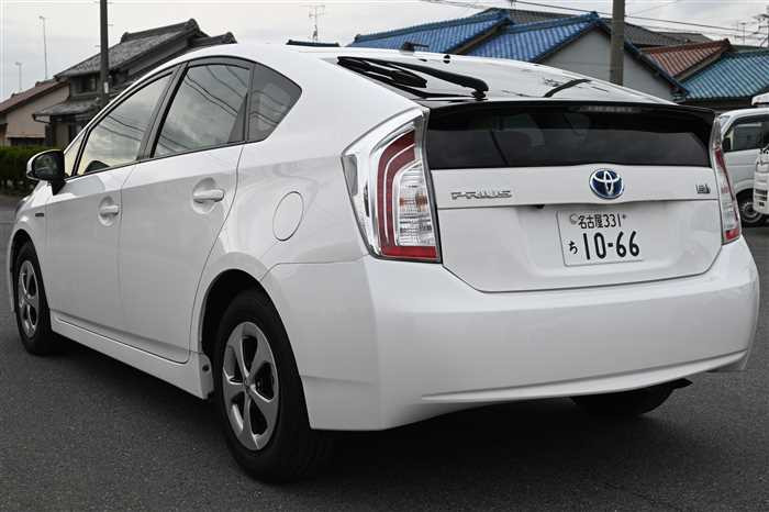 2014 Toyota Prius DAA-ZVW30 (UW-69acfffd926f7)[3]