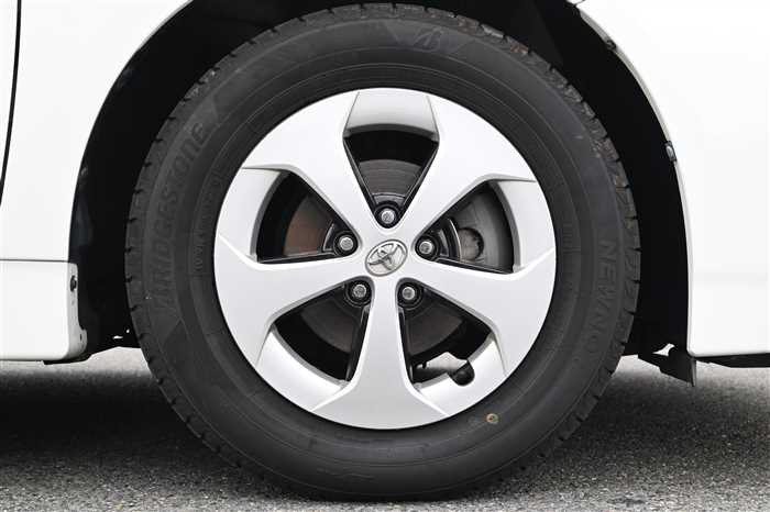 2014 Toyota Prius DAA-ZVW30 (UW-69acfffd926f7)[6]