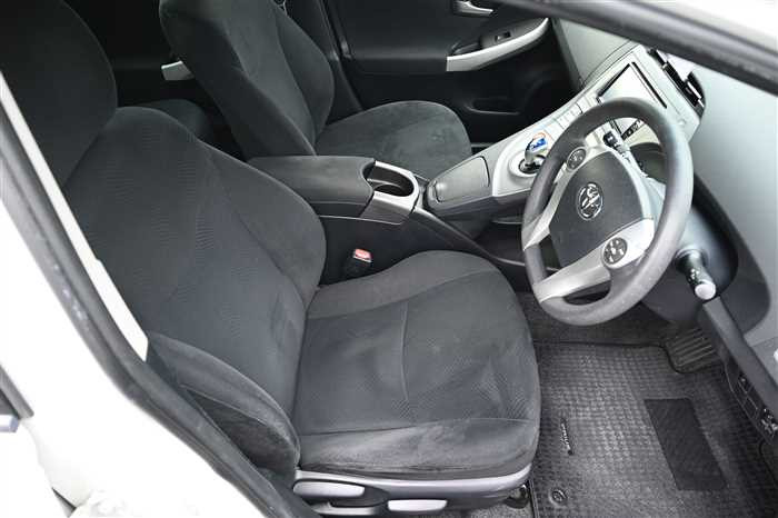 2014 Toyota Prius DAA-ZVW30 (UW-69acfffd926f7)[9]