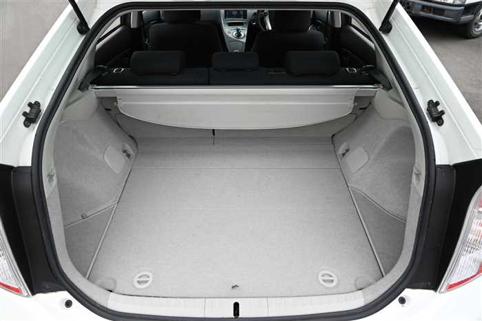 2014 Toyota Prius DAA-ZVW30 (UW-69acfffd926f7)[13]