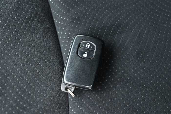 2014 Toyota Prius DAA-ZVW30 (UW-69acfffd926f7)[26]