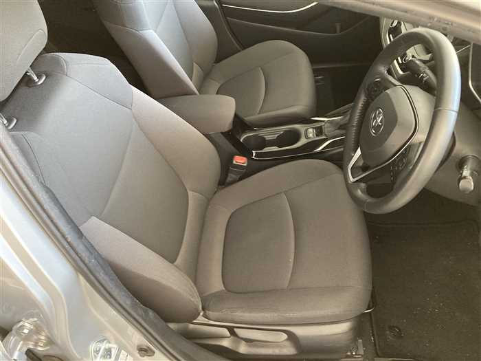 2021 Toyota Corolla Sedan 3BA-ZRE212 (UW-69acffff9f66e)[9]