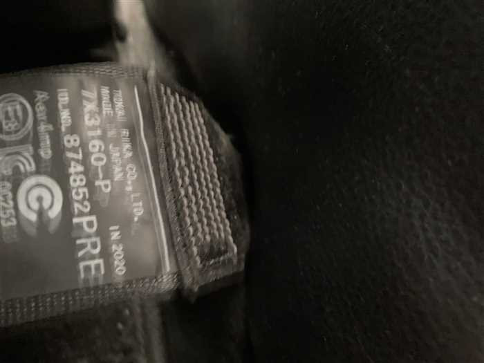 2021 Toyota Corolla Sedan 3BA-ZRE212 (UW-69acffff9f66e)[23]