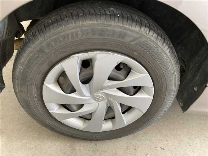 2021 Toyota Yaris 5BA-KSP210 (UW-69ad0003e9662)[8]