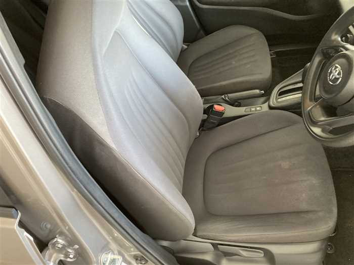 2021 Toyota Yaris 5BA-KSP210 (UW-69ad0003e9662)[9]