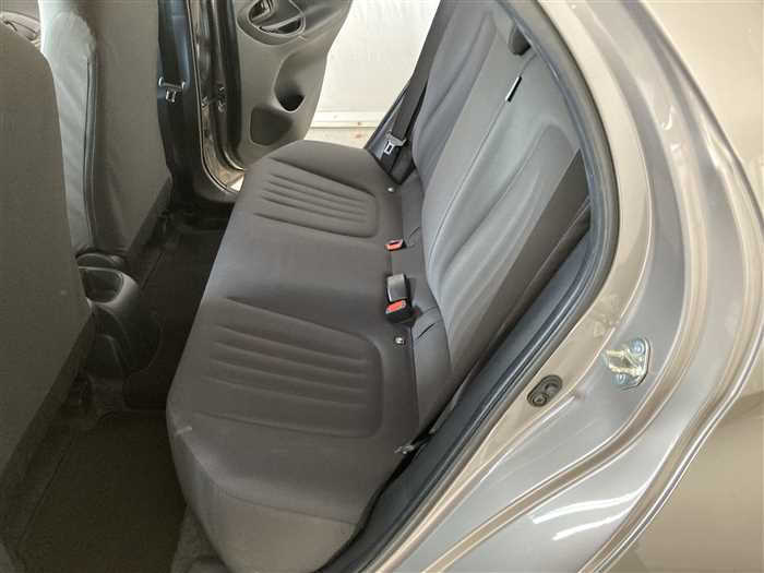 2021 Toyota Yaris 5BA-KSP210 (UW-69ad0003e9662)[13]