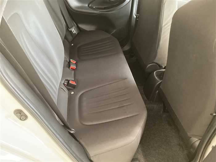 2021 Toyota Yaris 5BA-KSP210 (UW-69ad00042cf6d)[10]