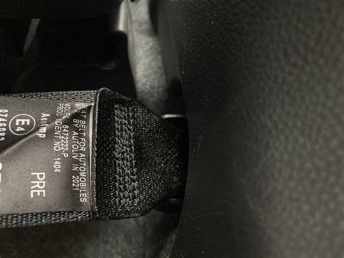 2021 Toyota Yaris 5BA-KSP210 (UW-69ad00042cf6d)[22]