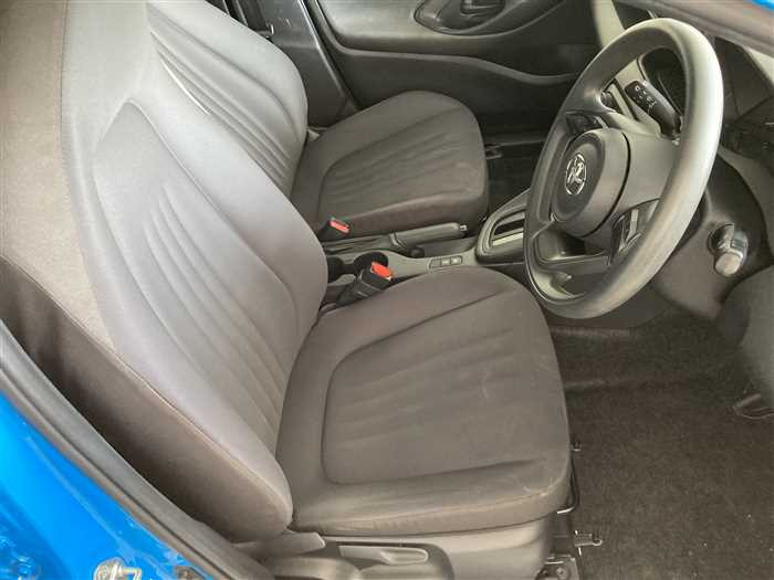 2021 Toyota Yaris 5BA-KSP210 (UW-69ad0004480bd)[9]