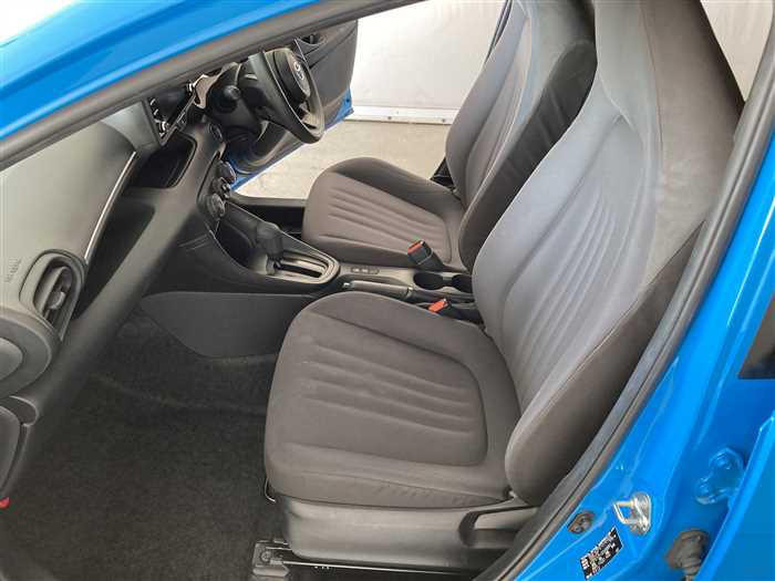 2021 Toyota Yaris 5BA-KSP210 (UW-69ad0004480bd)[14]