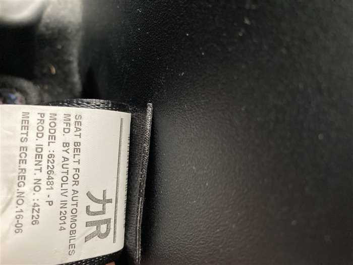 2015 Toyota Aqua DAA-NHP10 (UW-69ad00045fe1b)[22]