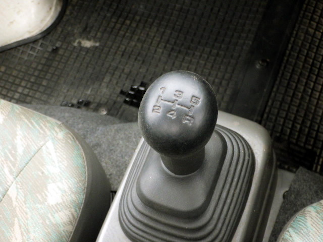 2000 Suzuki Carry Truck DA52T (UW-69c4a013a9739)[13]