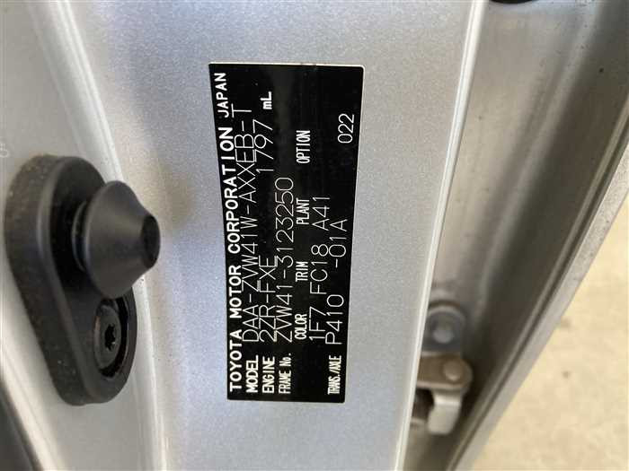 2012 Toyota Prius alpha DAA-ZVW41W (UW-69b2791410d9c)[26]