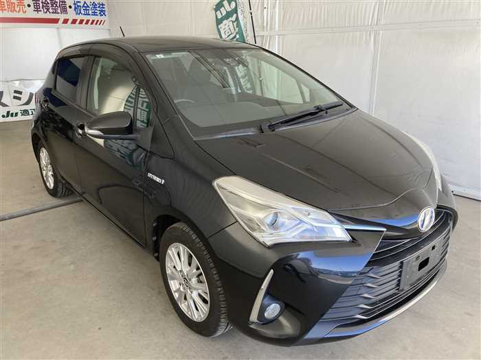 2017 Toyota Vitz DAA-NHP130 (UW-69b27915a41d2)[2]