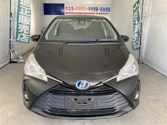 2017 Toyota Vitz DAA-NHP130 (UW-69b27915a41d2)[4]