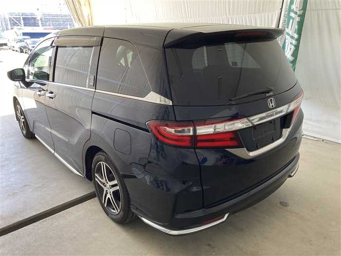 2015 Honda Odyssey DBA-RC1 (UW-69b279165c6c5)[3]