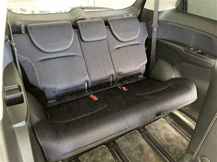 2015 Honda Odyssey DBA-RC1 (UW-69b279165c6c5)[11]