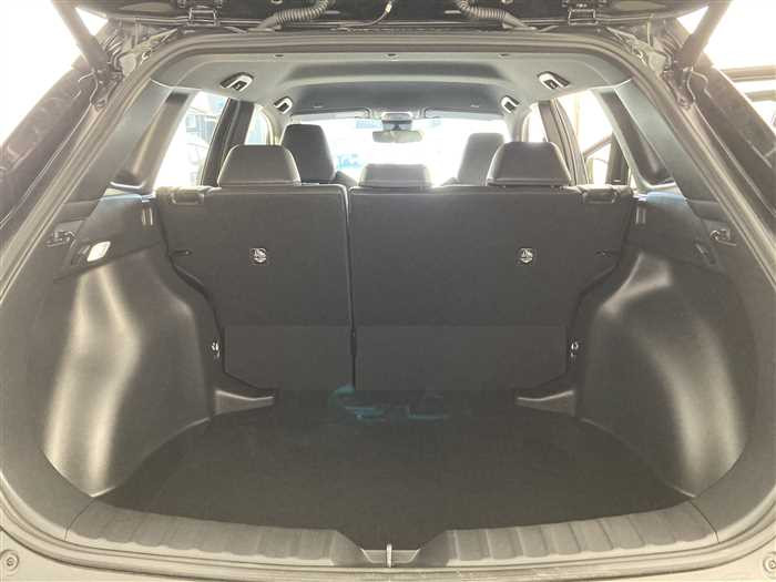 2023 Toyota CorollaCross 3BA-ZSG10 (UW-69b2791bb3e8a)[11]