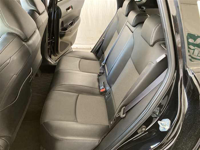 2023 Toyota CorollaCross 3BA-ZSG10 (UW-69b2791bb3e8a)[13]