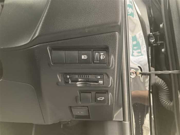 2023 Toyota CorollaCross 3BA-ZSG10 (UW-69b2791bb3e8a)[17]