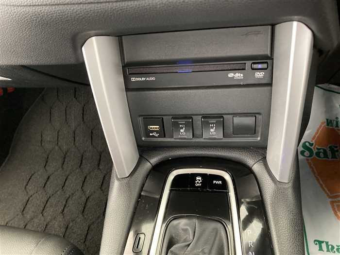 2023 Toyota CorollaCross 3BA-ZSG10 (UW-69b2791bb3e8a)[22]