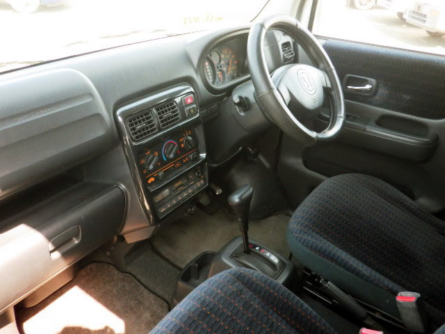 2001 Honda Vamos HM1 (UW-69c4a857167e1)[9]