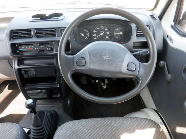 2000 Daihatsu Hijet Truck S210P (UW-69c4b6d0846ba)[4]