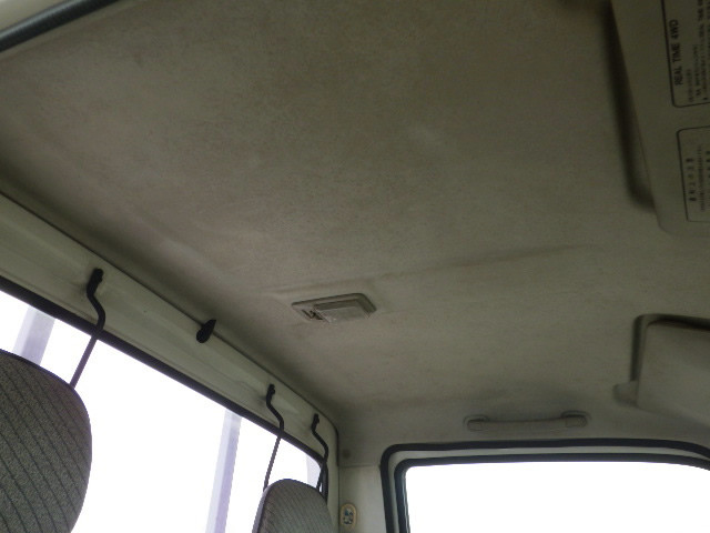 1991 Honda Acty Truck HA4 (UW-69cf3ce6a9d25)[16]