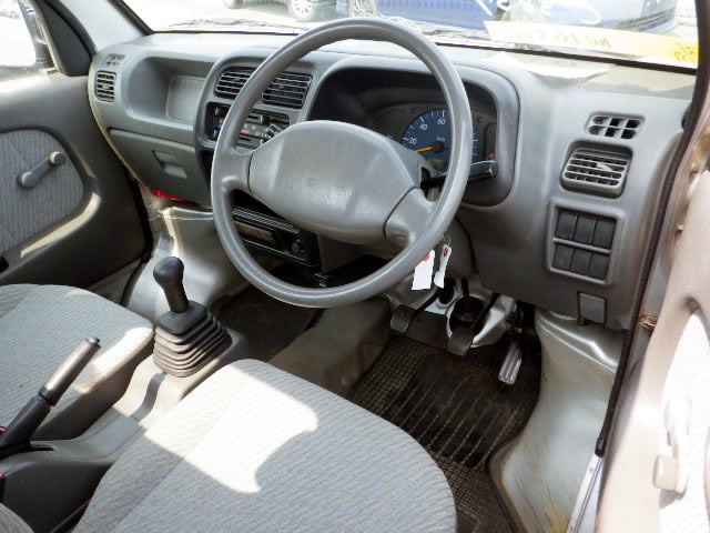2001 Suzuki Carry Truck DA52T (UW-69cf4114369c1)[10]