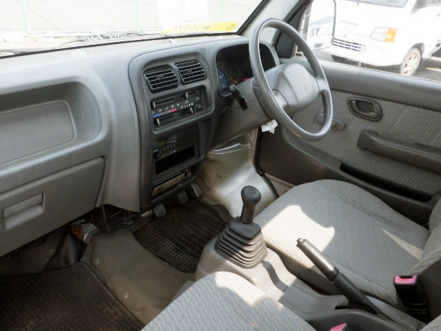 2001 Suzuki Carry Truck DA52T (UW-69cf4114369c1)[9]